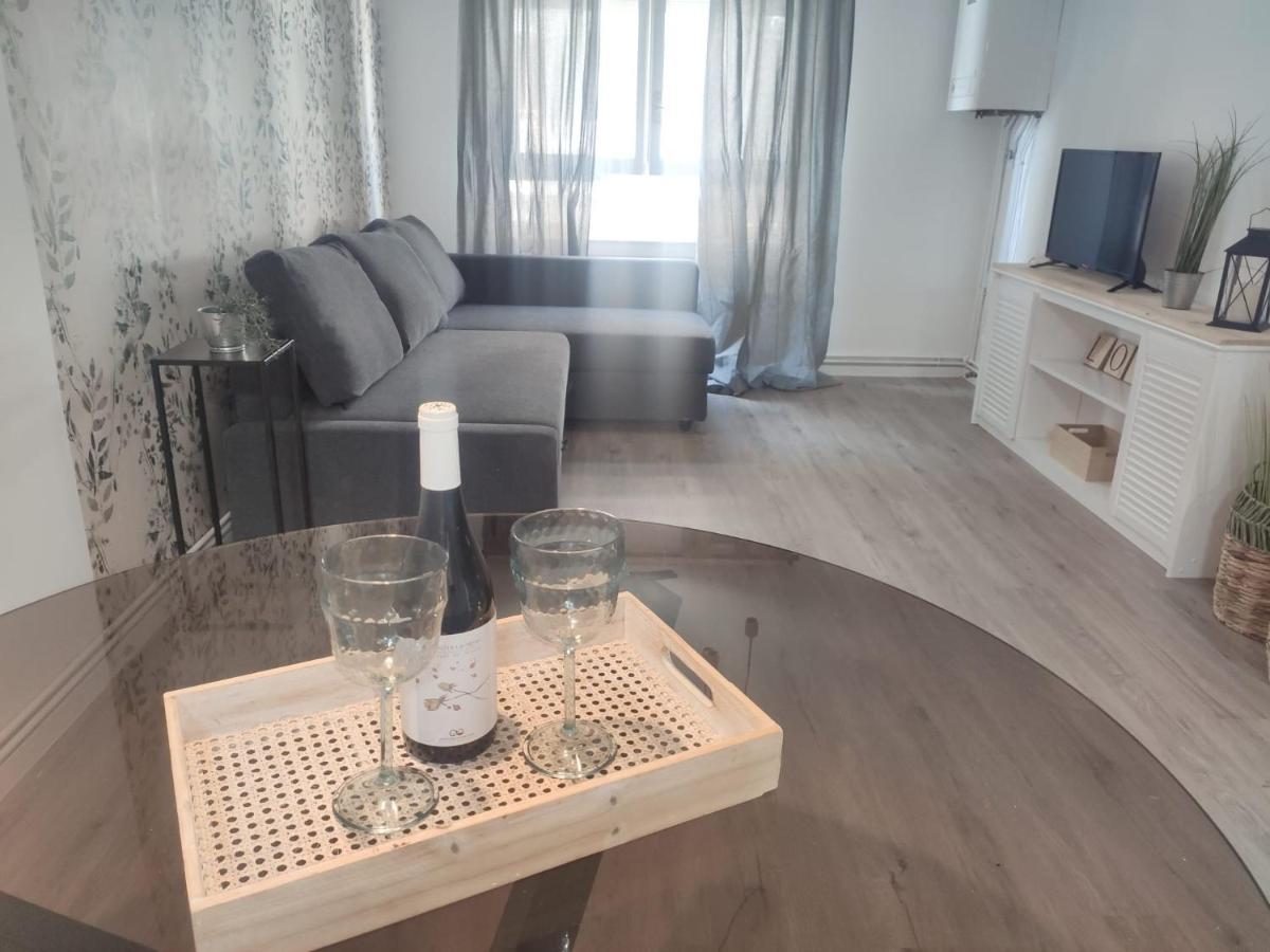 Apartamento Cameros Jaca Bagian luar foto